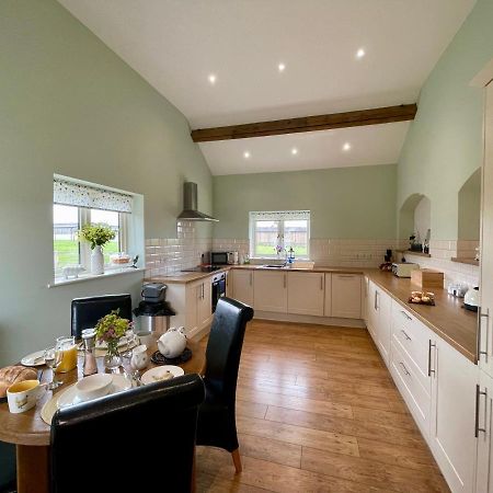 Fieldsview Villa Wrexham Kültér fotó